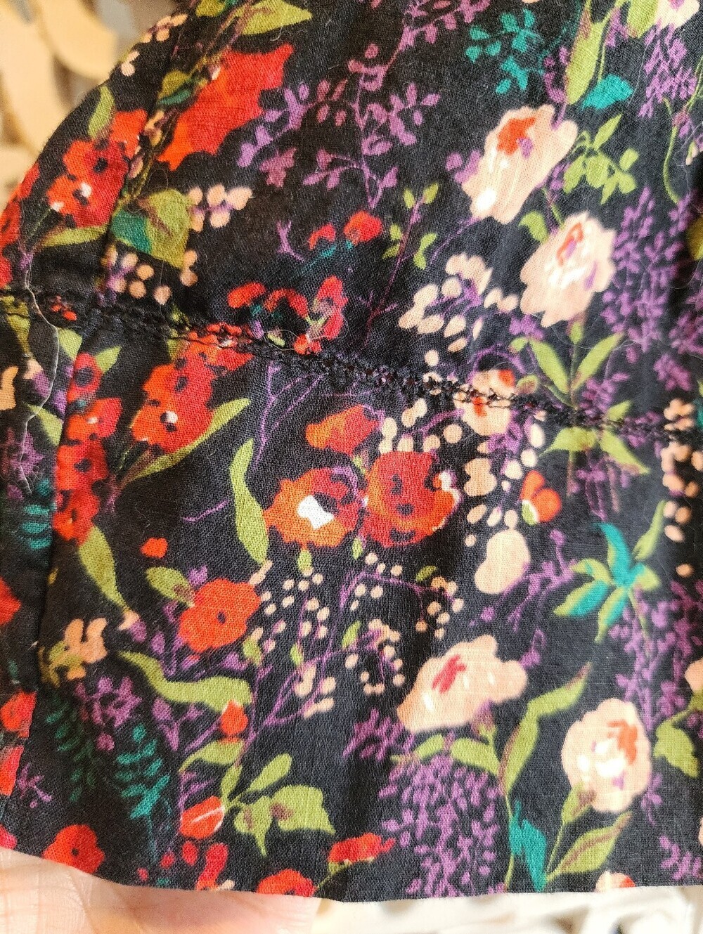 THE GREAT. THE STORYTELLER TOP BLACK FLORAL WOMENS SIZE 3 LARGE - Picture 9 of 16